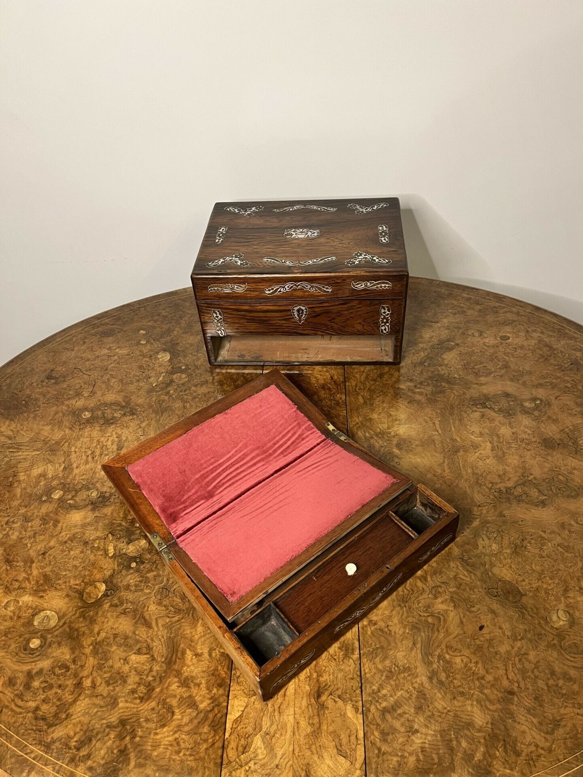 Fantastic Quality Antique Rosewood And Mother Of Pearl Inlaid Work Box photo vintage