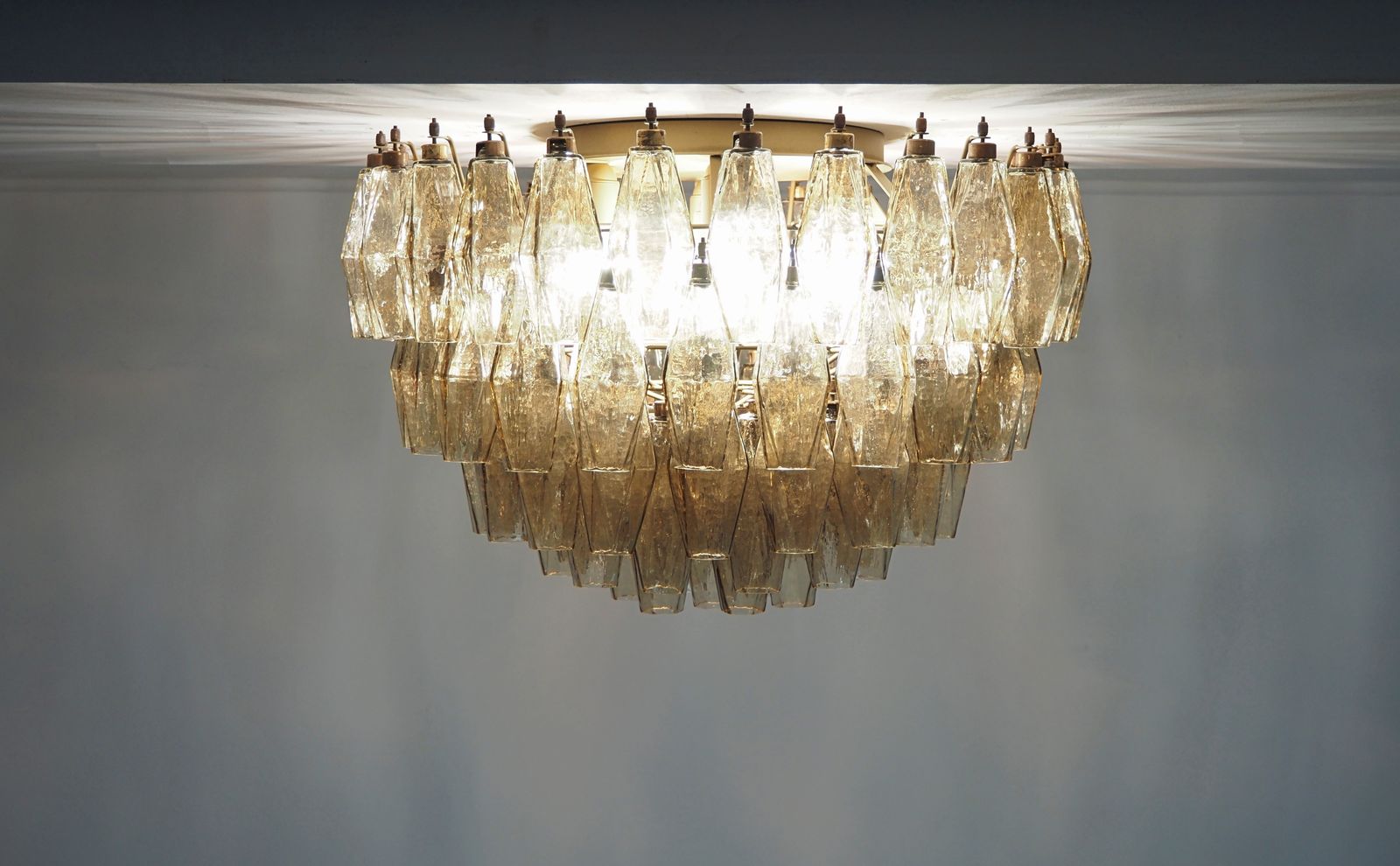 Elegant Murano Poliedri Ceiling Light   Carlo Scarpa   Smoked Glasses photo furniture