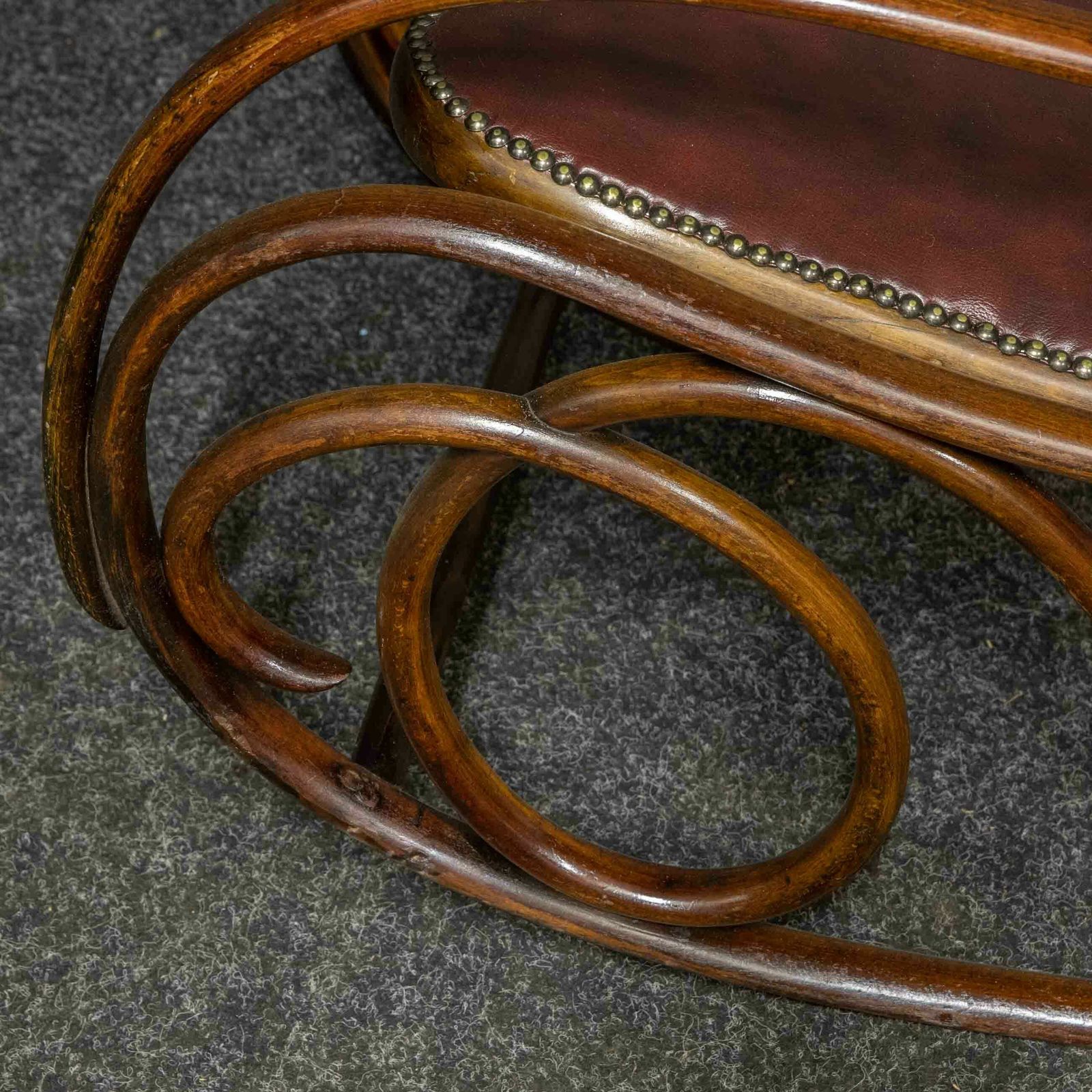 845.0 Thonet Rocking Chair photo