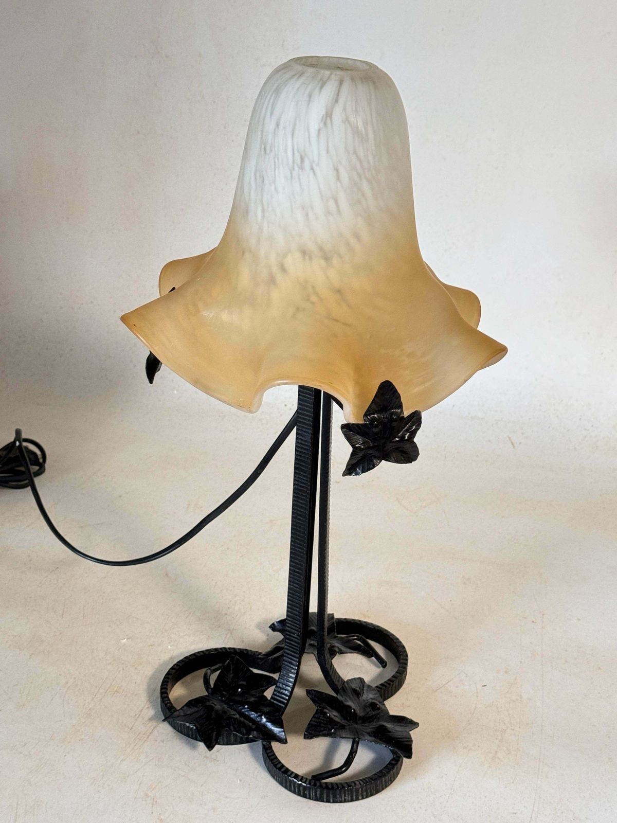 photo furniture French Art Deco Table Lamp Hammered Iron France 20th Daum Style Pâte De Verre