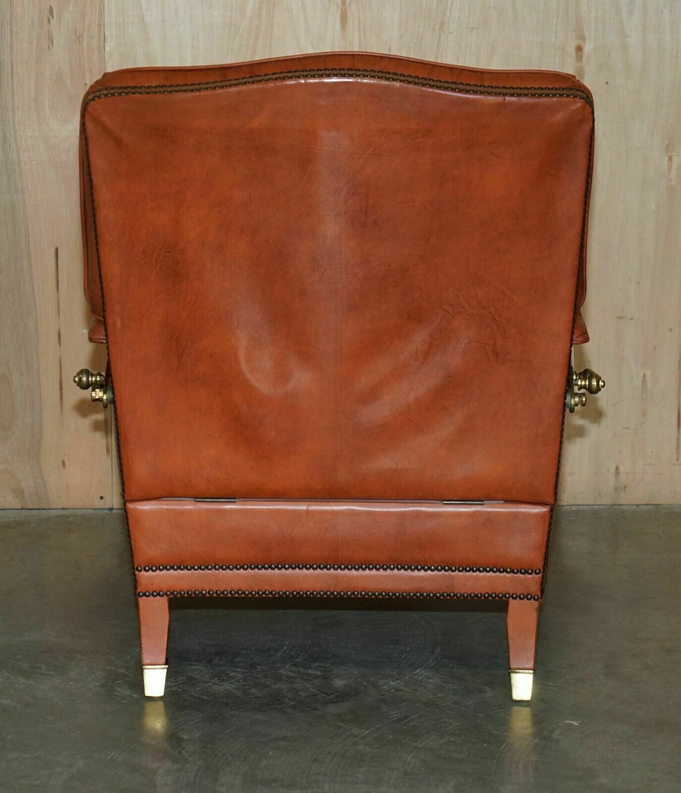 photo vinterior Comfortable Pair Of French Neoclassical Style Leather & Brass Recliner Armchairs