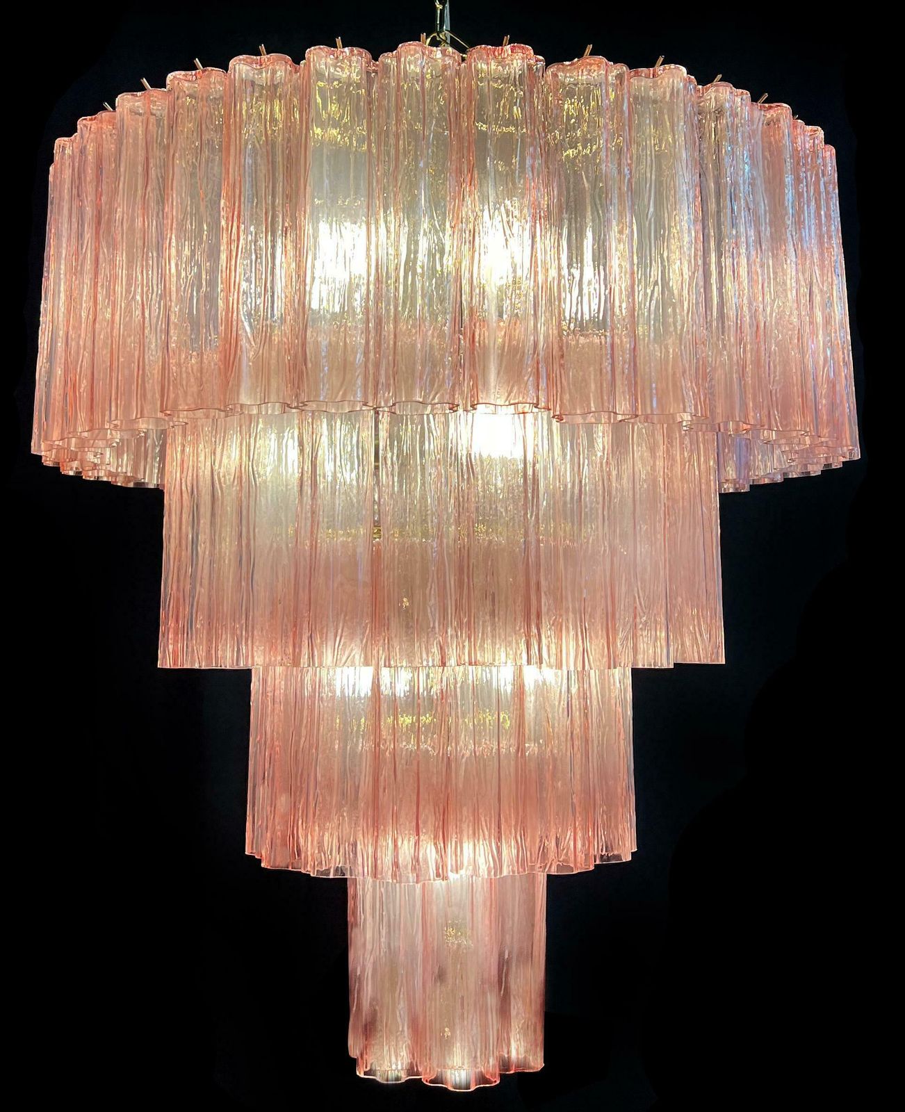 photo vinterior Italian Tronchi Chandelier, 78 Pink Glasses, Murano