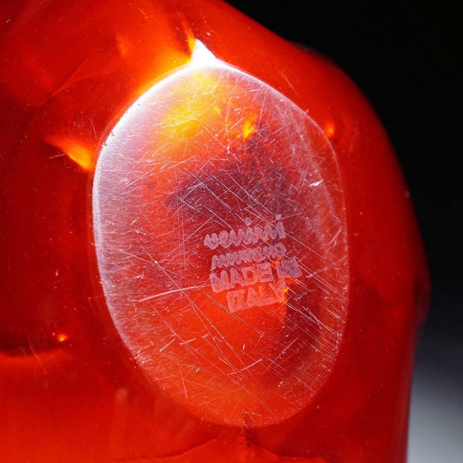 photo furniture Venini Vase 'Fazzoletto' In Red, Venice Murano 1950s