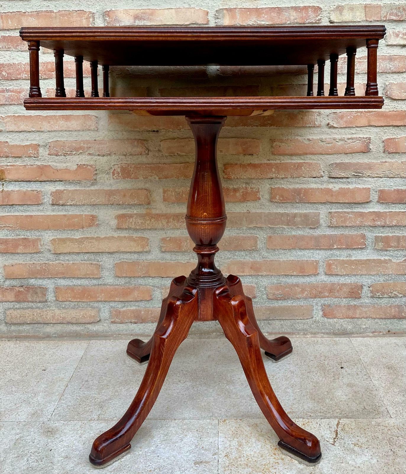Table de jeu Regency en bois, plateau en cuir vert, XIXe siècle, années 1890 photo furniture