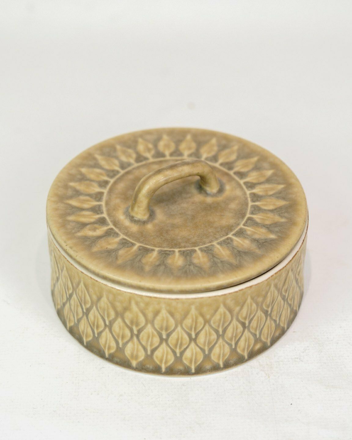 Bowl With Lid In Ceramic Stoneware  From The Relief Series By Jens Quistgaard For Bing And Grøndahl photo furniture