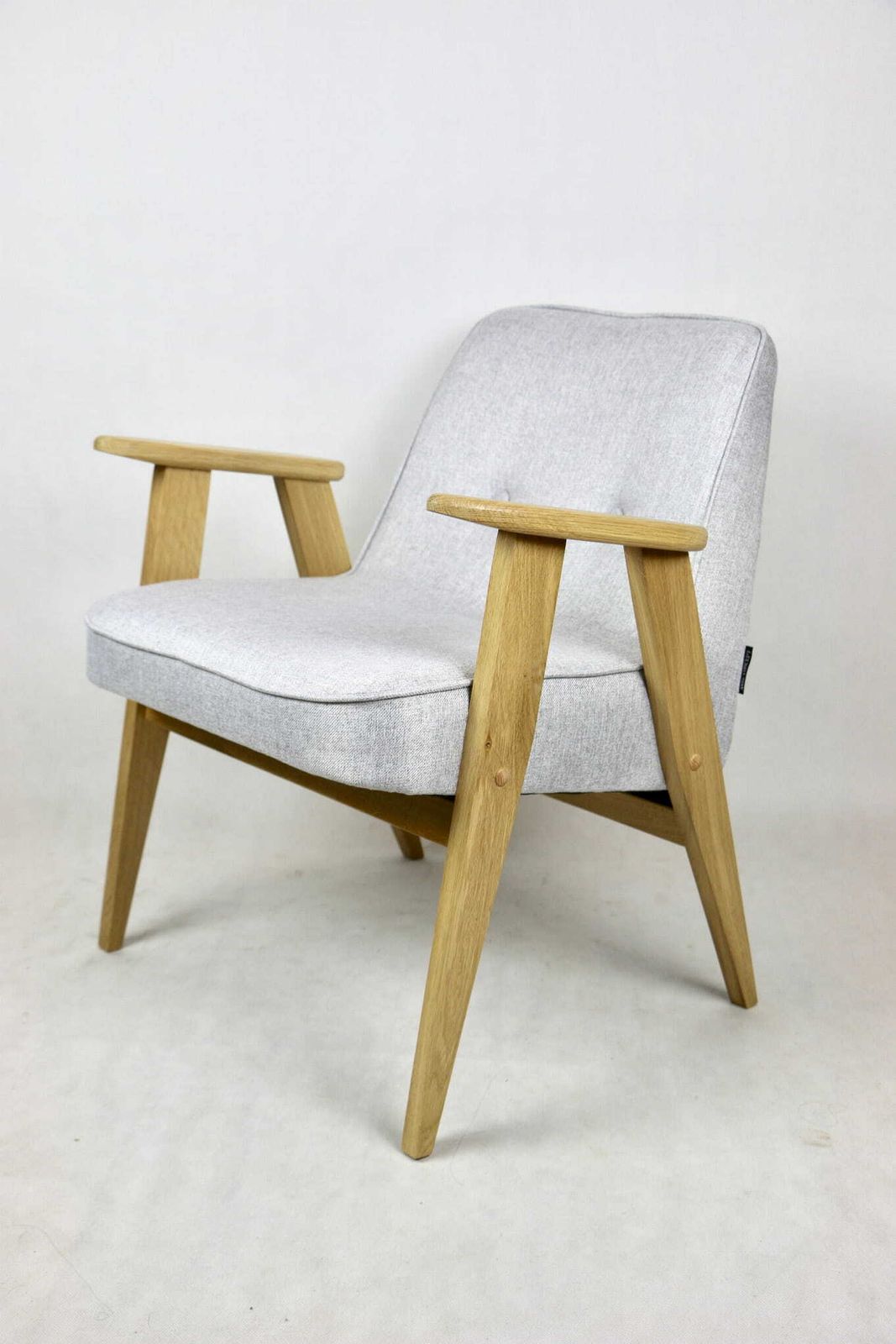 310.0 Chierowski 366 Armchair, 1970s, Beige   2 Pieces Available photo
