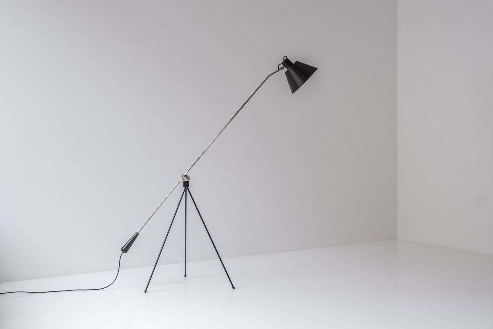‘Magneto’ Floor Lamp By H. Fillekes For Artiforte, The Netherlands, 1954 photo for sale