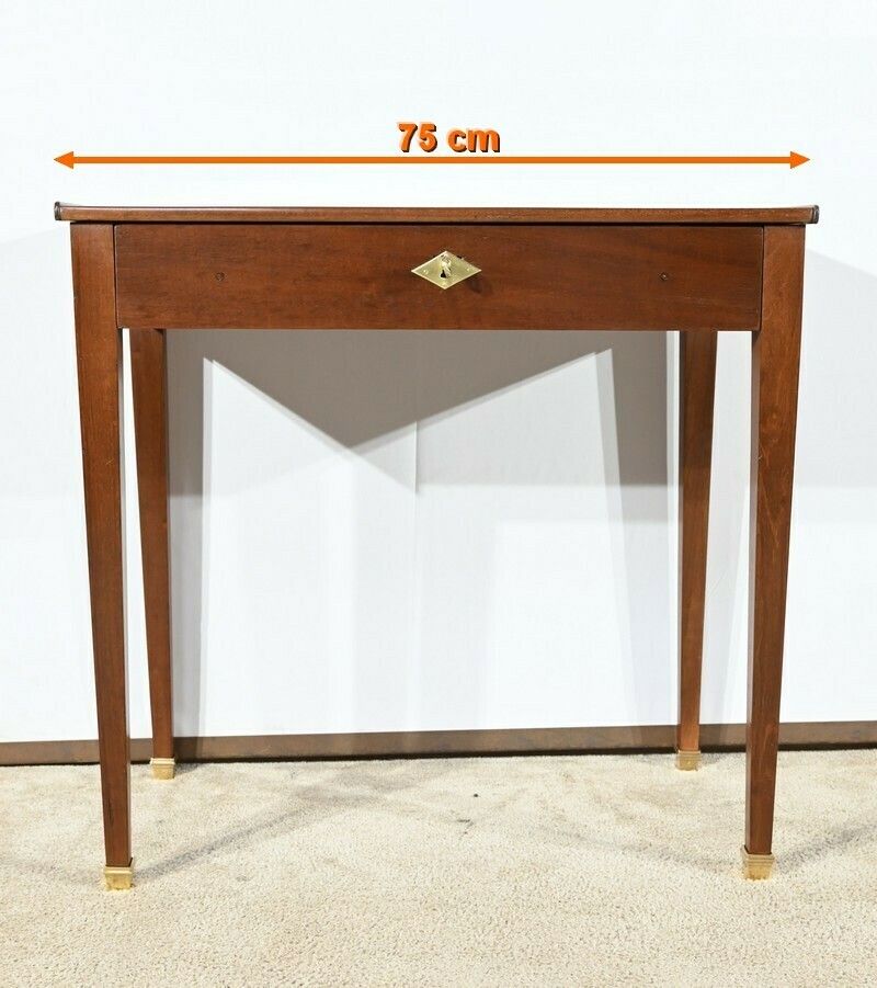 Small Cuban Mahogany Table, Directoire Period – Early 19th Century photo furniture