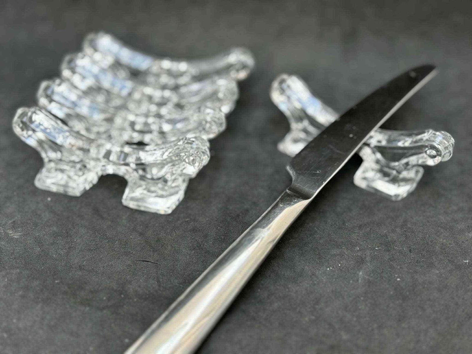 Art Deco 5 Crystal Knife Rest, Knife Holder Val Saint Lambert Beautiful Knife Holder Art Déco From Val St Lambert photo for sale