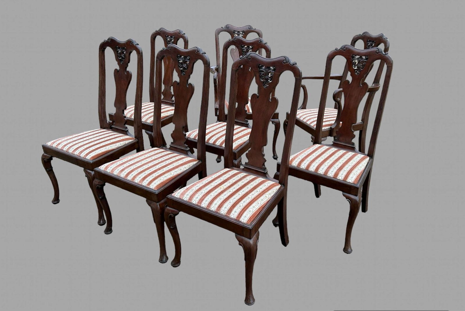A Set Of Eight 19thc Mahogany Dining Chairs photo for sale