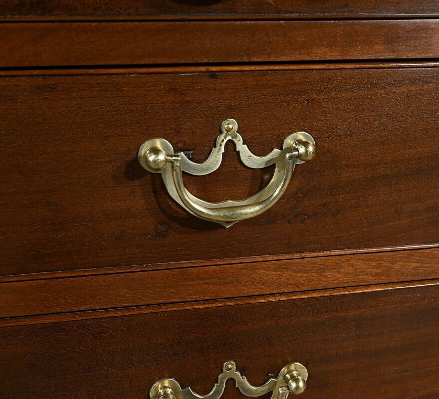 Furniture Scribanne Chest Of Drawers In Solid Mahogany, Georgian Period, England – 18th Century photo