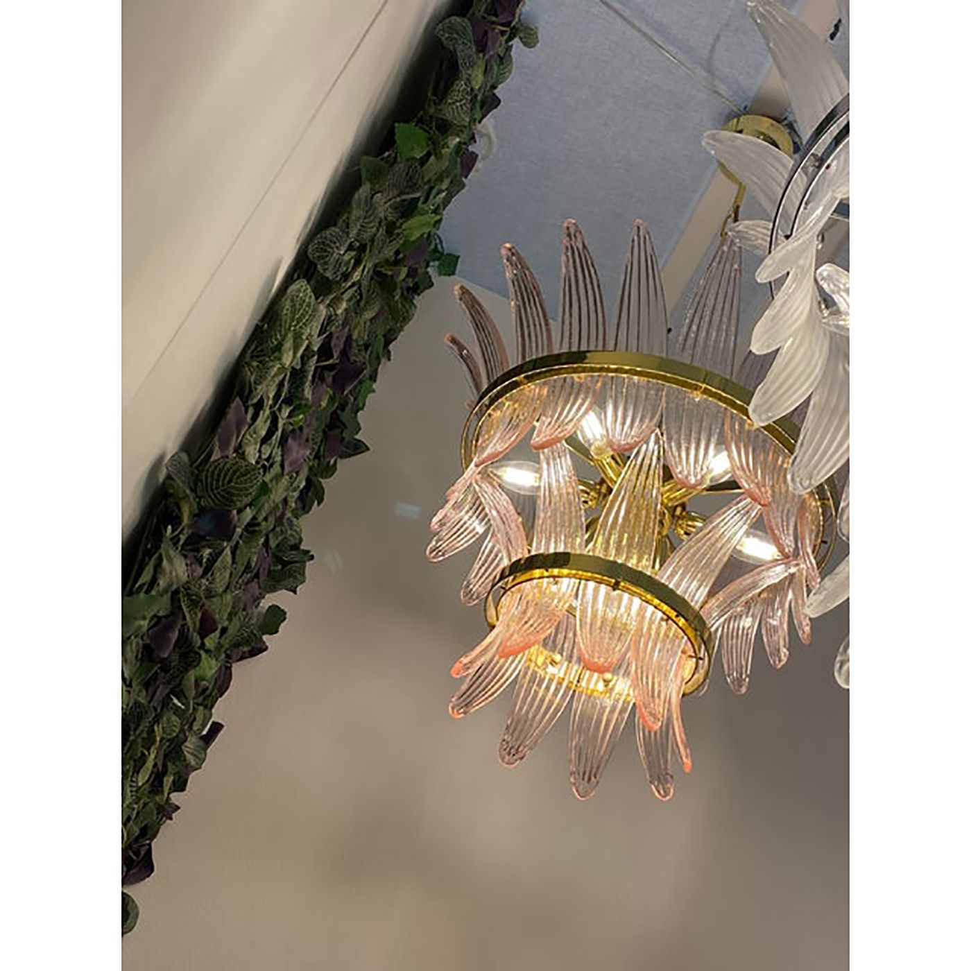 Contemporary Pink "Palmette" Murano Glass Chandelier photo 4800.0