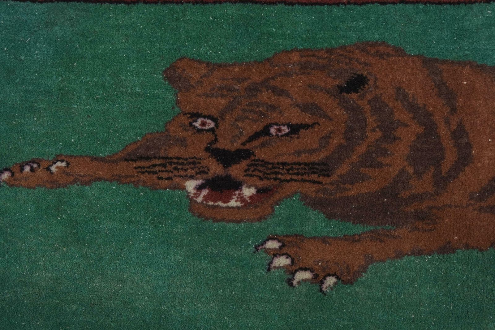 Vintage Handmade Lion Figure Turkish Rug 80 X 150 Cm photo 556.0