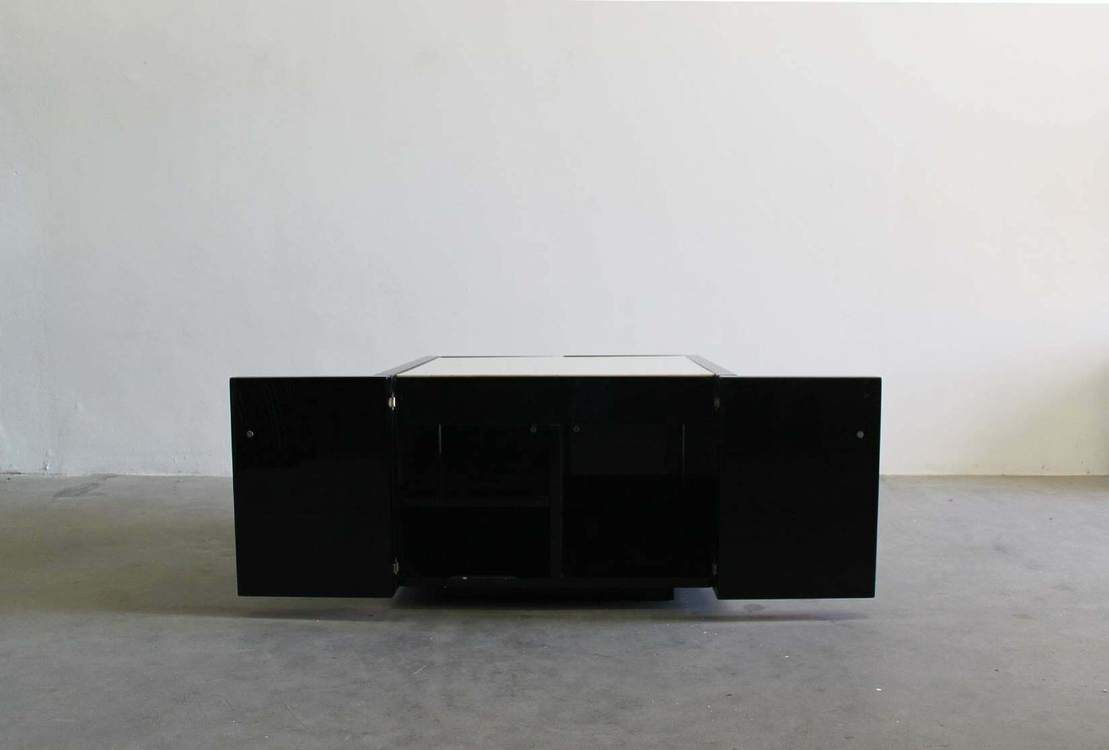4791.0 Massimo & Lella Vignelli Set Of Two Black Saratoga Bar Cabinet By Poltronova photo