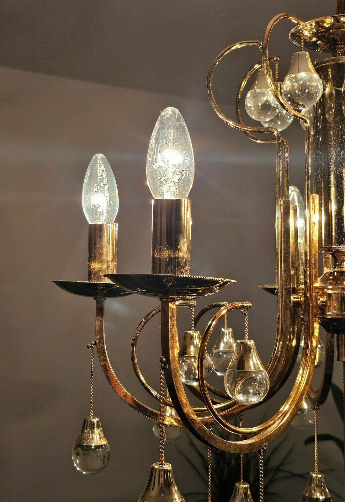 Rare Mid Century Modern Crystal And Gilt Bronze Chandelier By Gaetano Sciolari // Made In Italy In 1960s photo Lighting