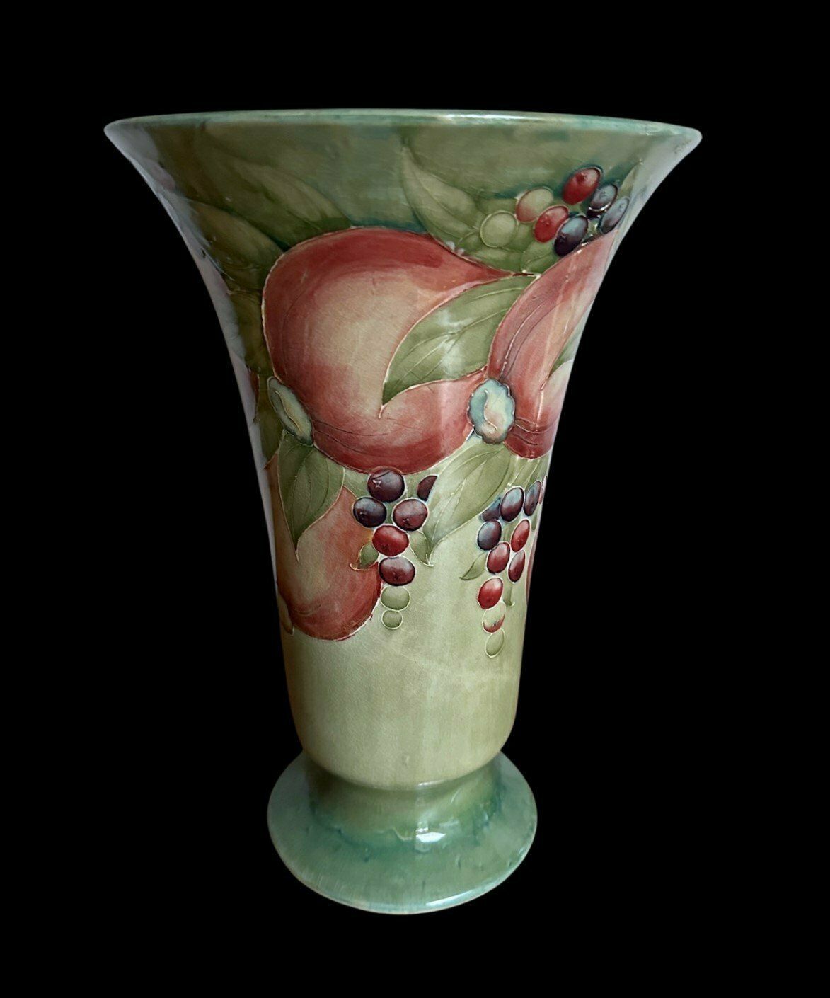 William Moorcroft Vase, 1910s photo Home Decor