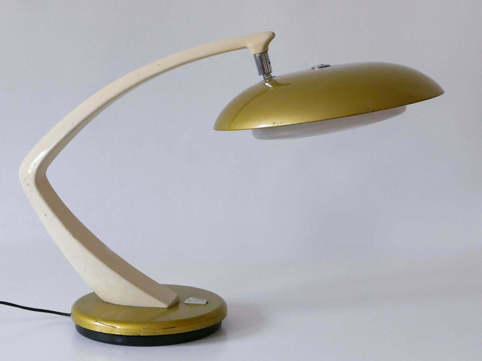 photo vinterior Mid Century Modern Desk Light Or Table Lamp 'Boomerang 64' By Fase Spain 1960s