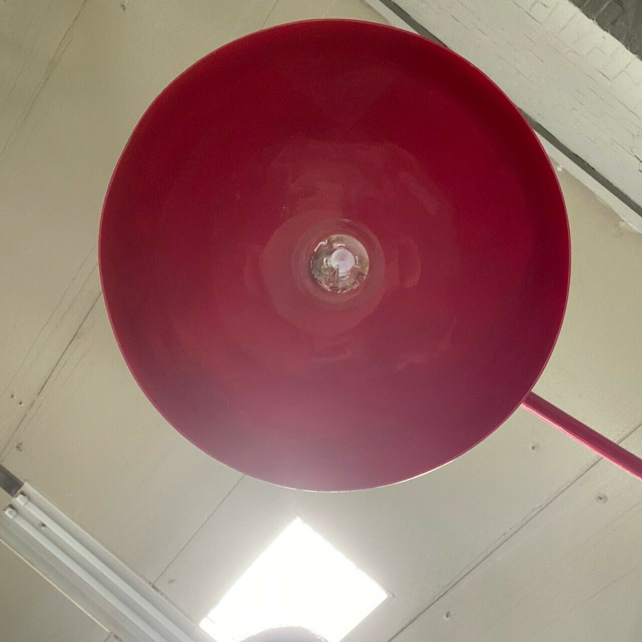 Rode Booglamp Met Ovale Tulpvoet   Italië, Jaren 1970 photo Verlichting