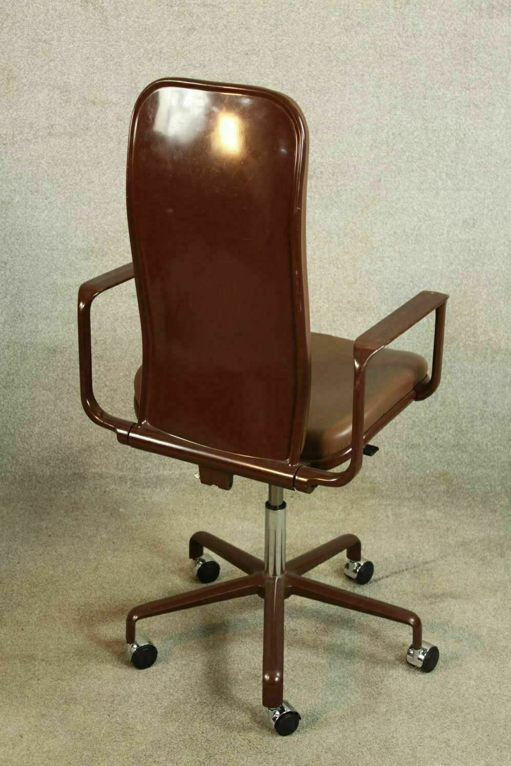 Beautiful 1979 Supporto Office Chair Fredd Scott Red / Brown Leather photo for sale