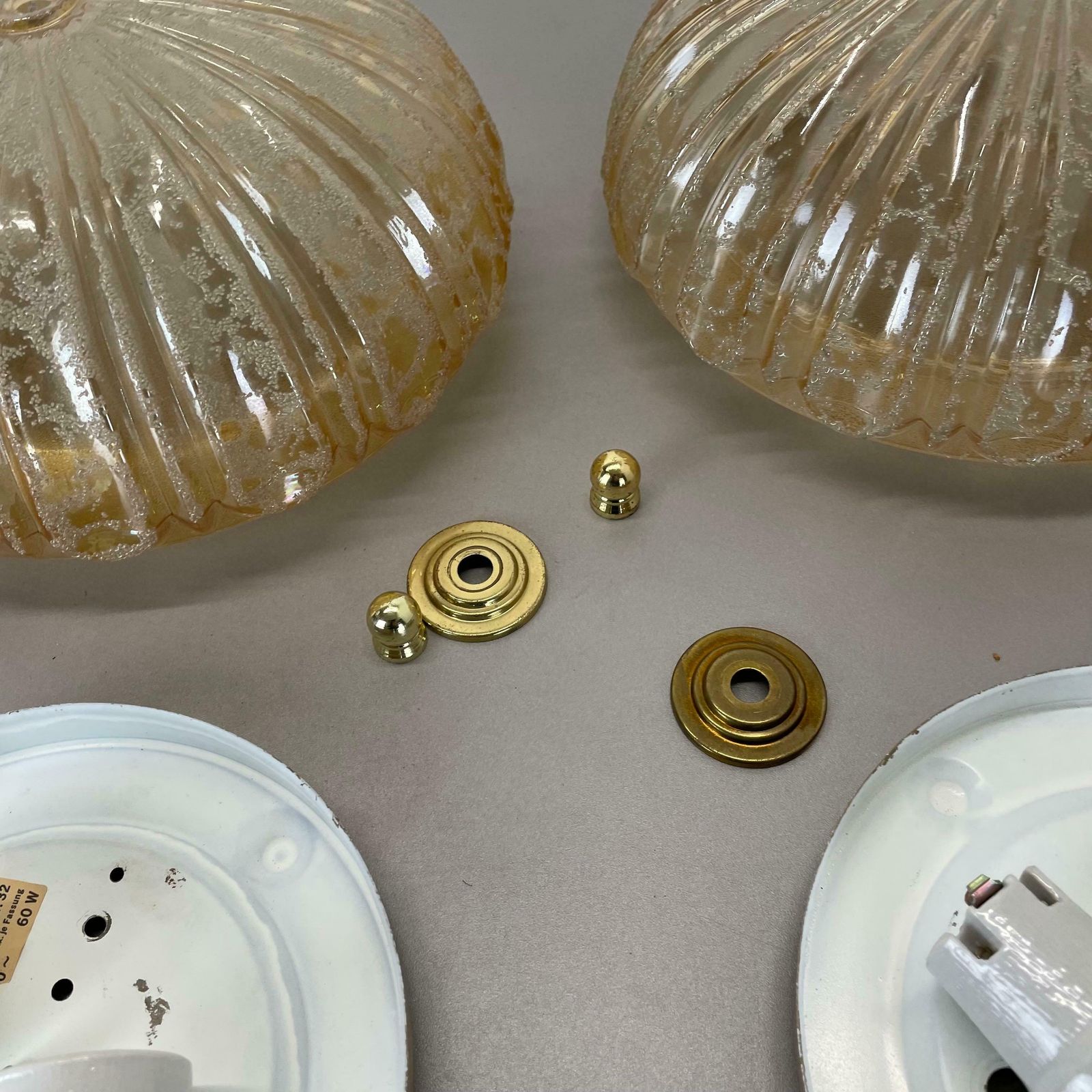 photo vintage Set Of 2 Beautiful 27cm Textured Amber Glass Wall Ceiling Lights, Germany, 1970s