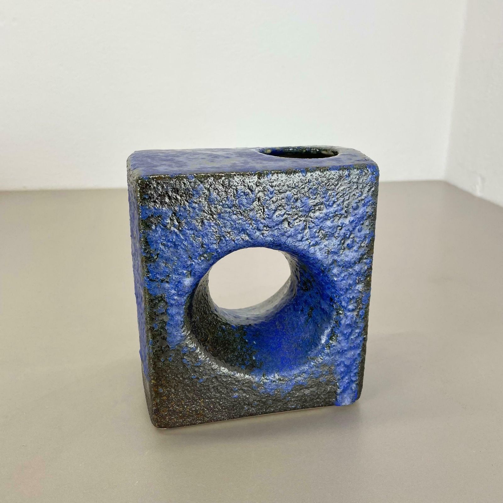 Brutalist Cubic "Hole" Pottery Vase By Piet Vest Ceramics, Netherlands, 1970s photo vinterior