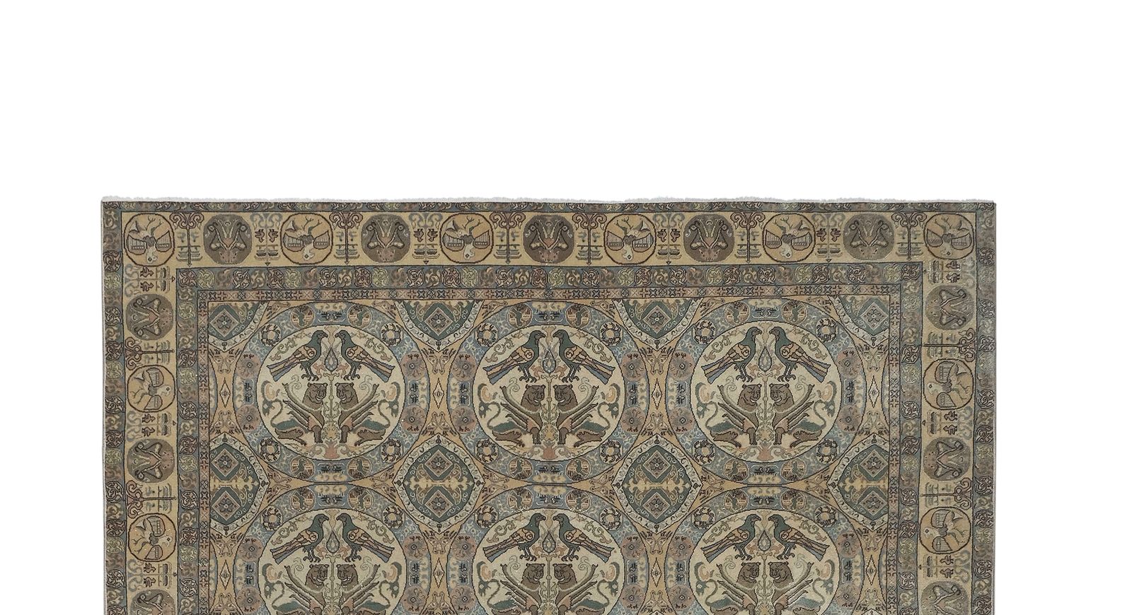 Turkish Animal Pictorial Hereke Rug 194 X 276 Cm photo vintage