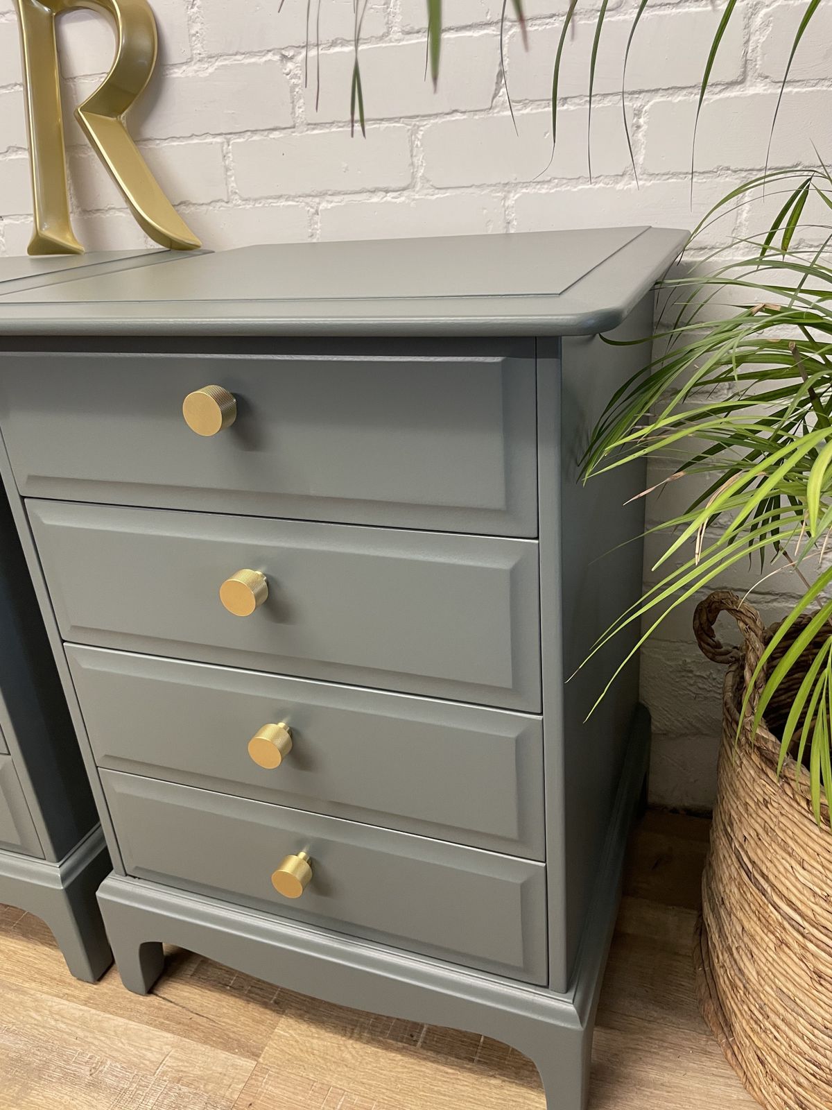 Stag Minstrel Pair (2) Of 4 Drawer Bedsides Nightstands Painted Grey Premium Knobs photo 695.0