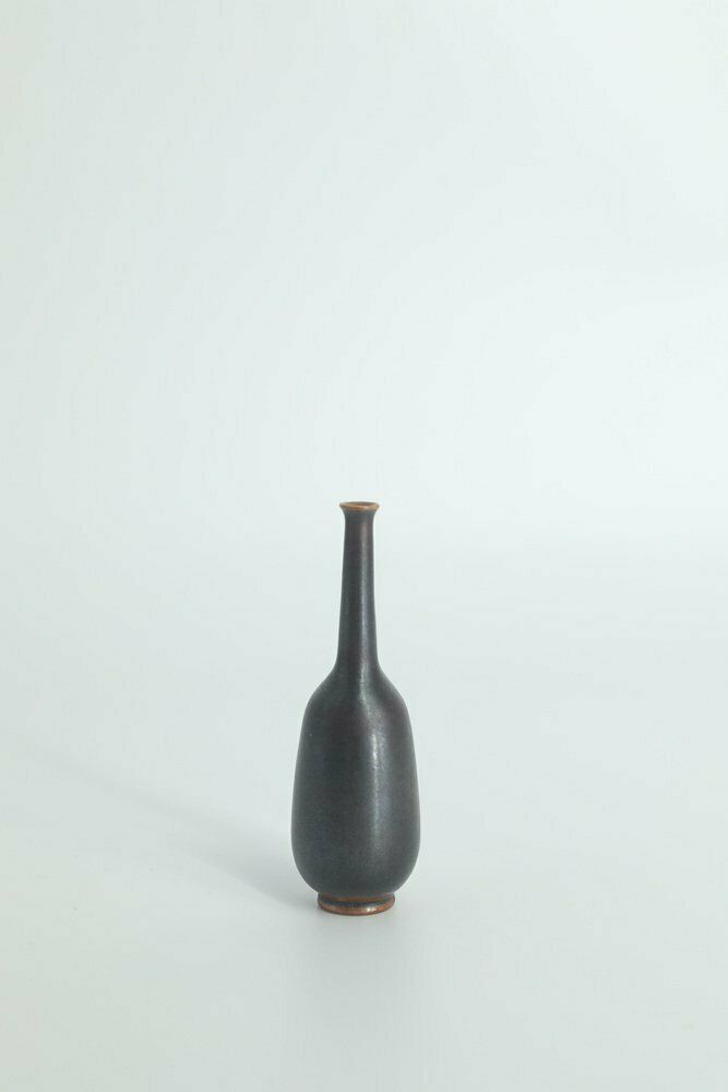 Small Mid Century Scandinavian Modern Collectible Wenge Stoneware Vases By John Andersson For Höganäs Ceramics, 1950s, Set Of 2 photo Home Decor