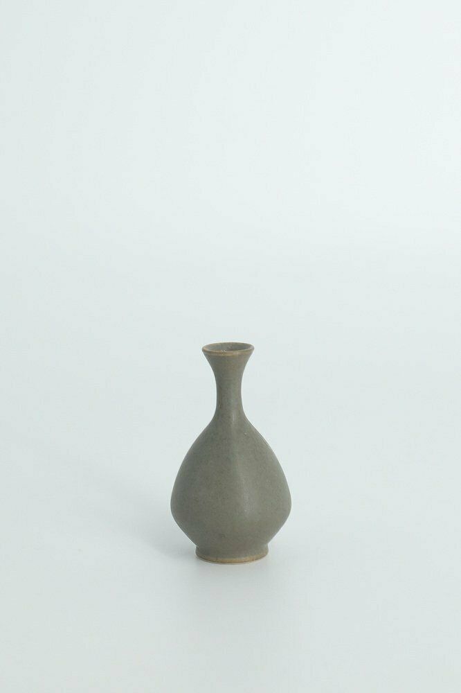 Small Mid Century Scandinavian Modern Collectible Brown Stoneware Vases By Gunnar Borg For Höganäs Ceramics, 1960s, Set Of 4 photo vintage