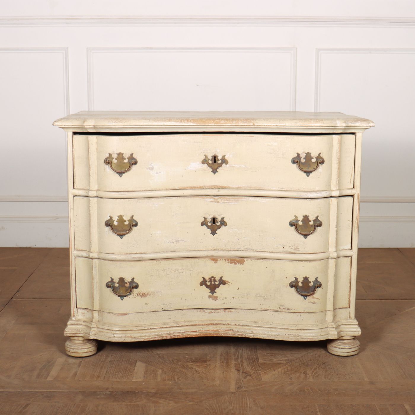 Commodes & Chest Of Drawers  » 18th Century Original Painted Commode