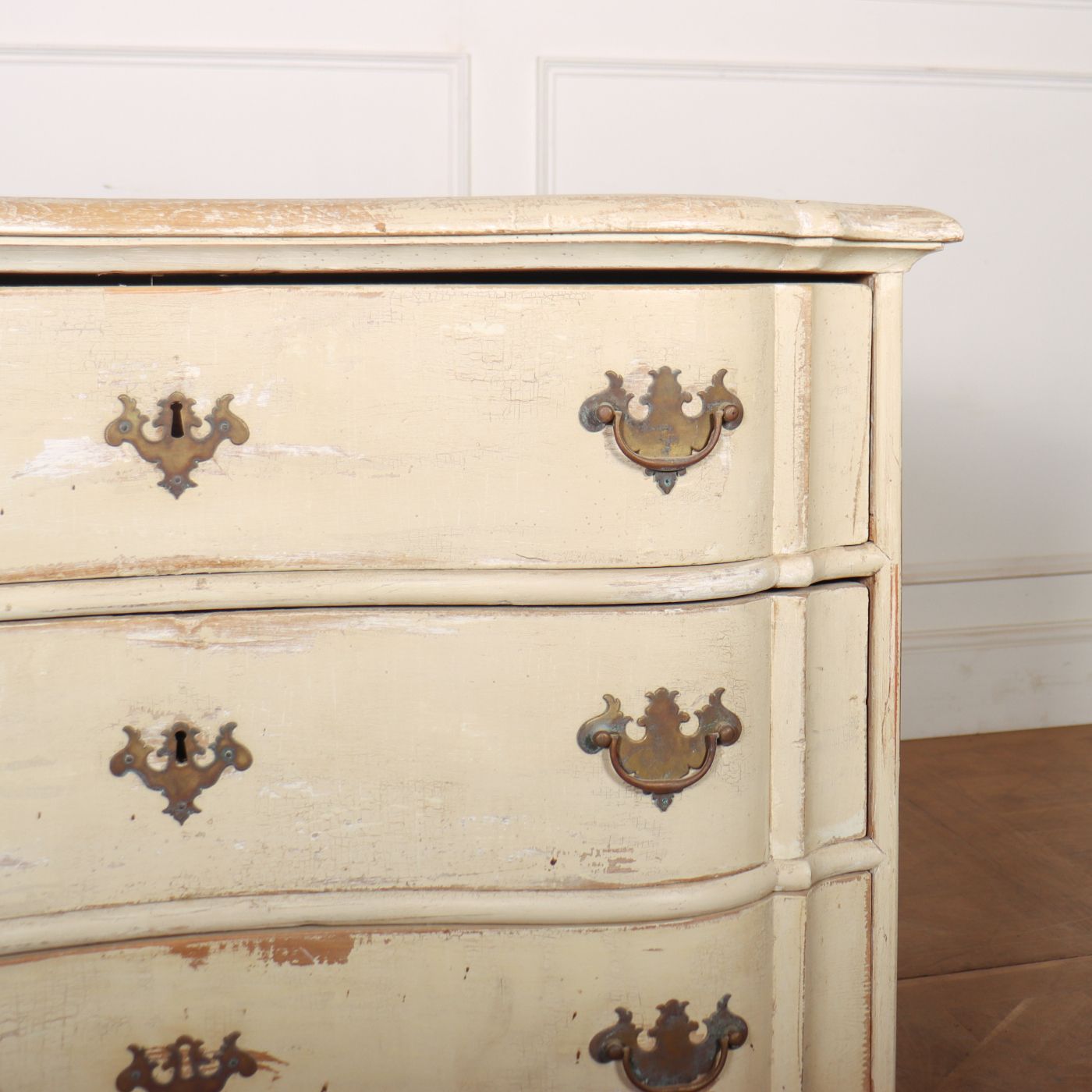 Commodes & Chest Of Drawers  » 18th Century Original Painted Commode photo for sale