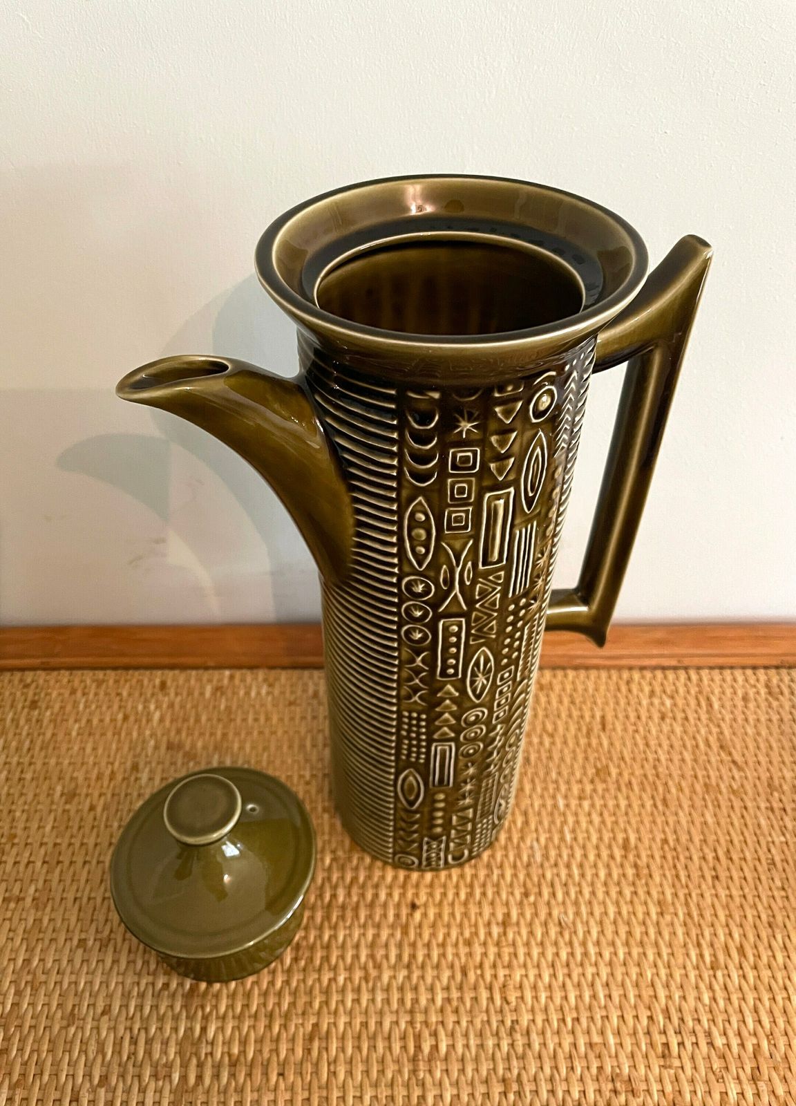 60s Portmeirion Cypher 15pc Tea/Coffee Set, Iconic Mid Century Design By Susan Williams Ellis, Rare Vintage Mcm Tea Set In Retro Olive Green photo Home Decor