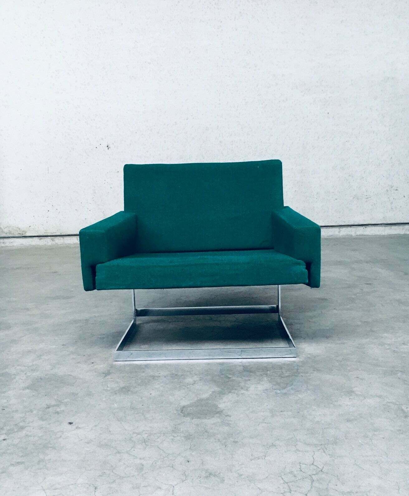 1960's Midcentury Modern Belgian Design Floating Lounge Chair photo vintage