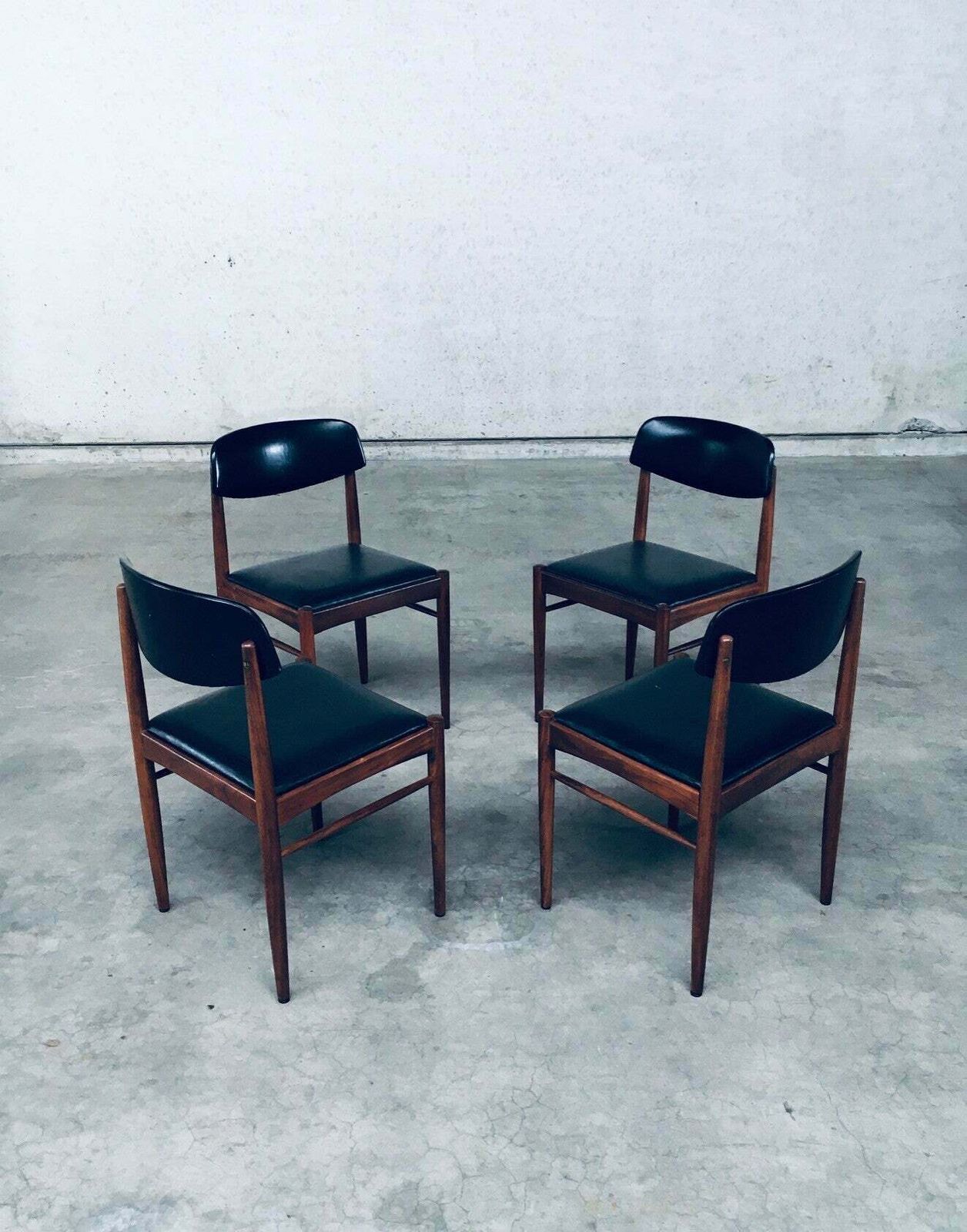 photo for sale Jaren 1960 Mid Century Dutch Design Eetkamerstoelen