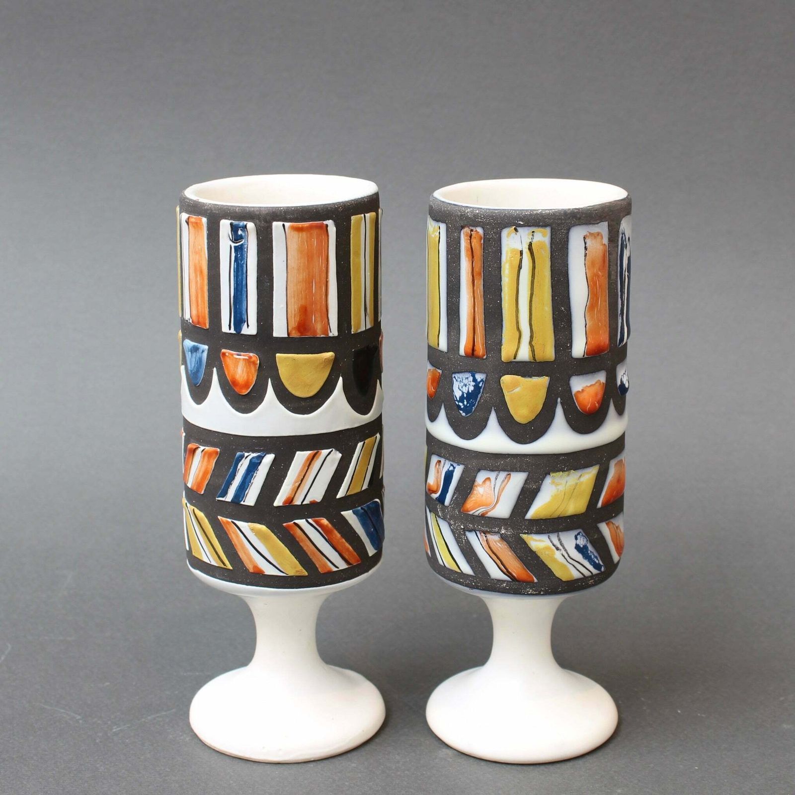 photo buy Vintage French Ceramic Set Of Vessels By Roger Capron (Circa 1960s)