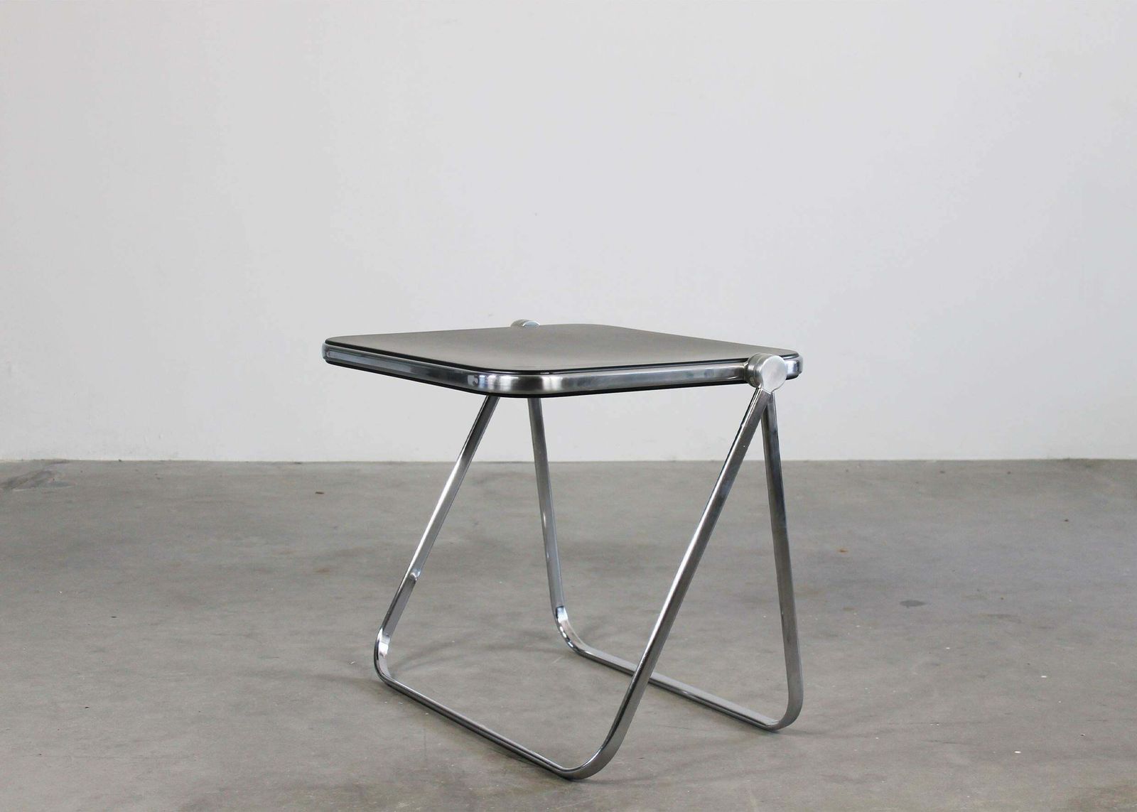Giancarlo Piretti Platone Folding Table In Steel And Black Polyurethane 1970s photo furniture