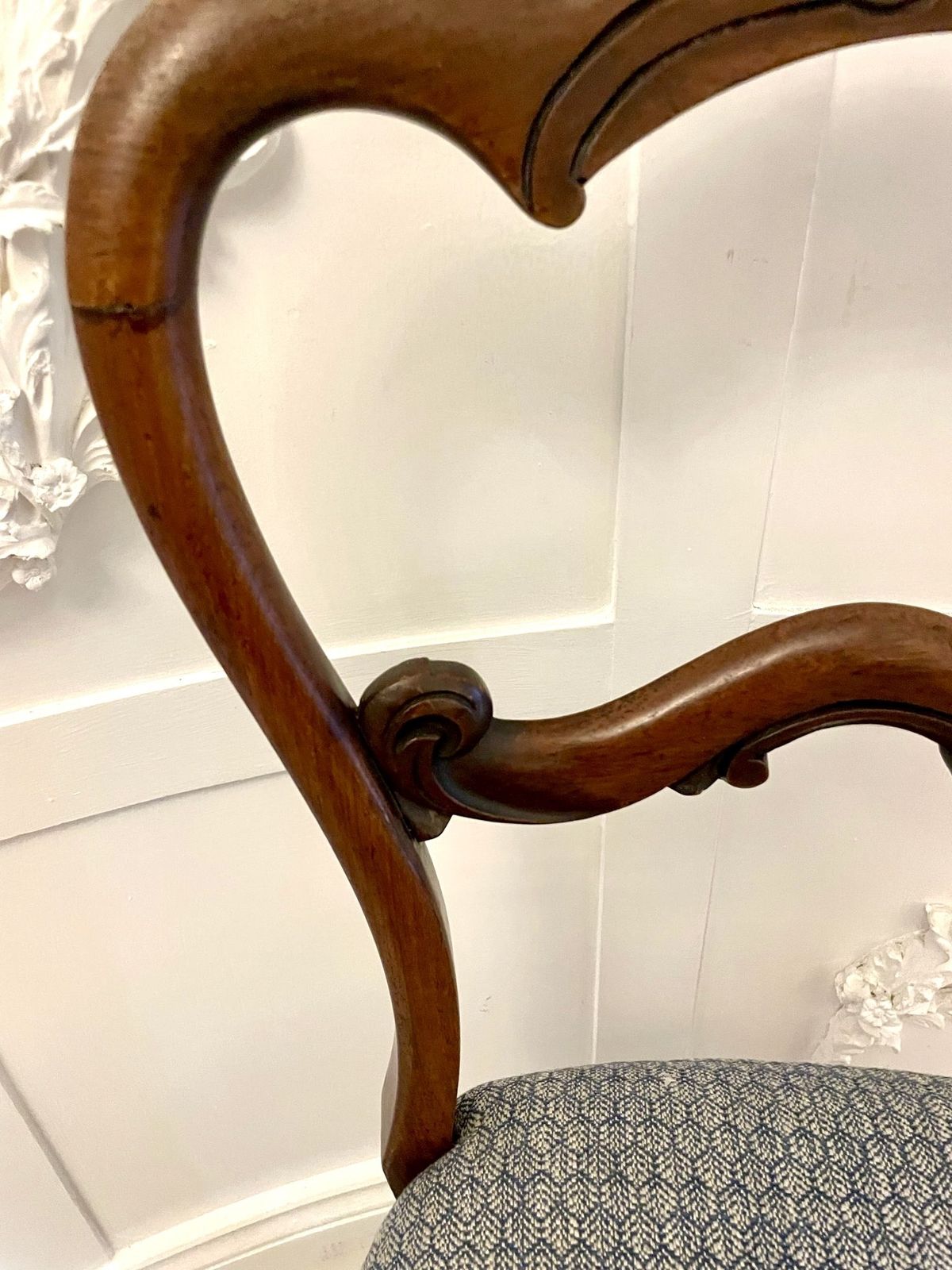 Set Of 4 Antique 19th Century Quality Rosewood Dining Chairs photo vinterior
