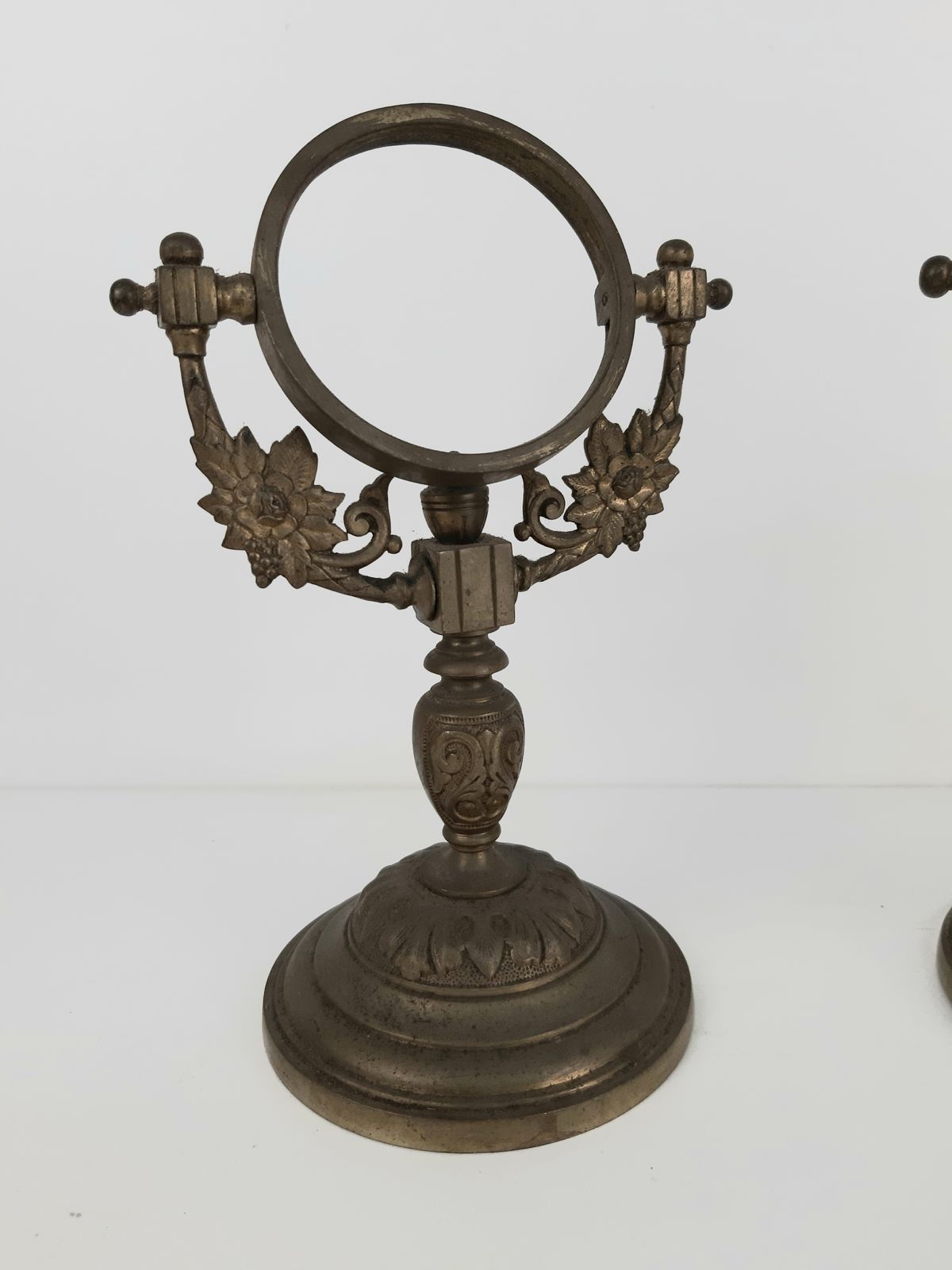 Ornate Early 20thc Brass Mirror / Picture Frames And Stands photo vinterior