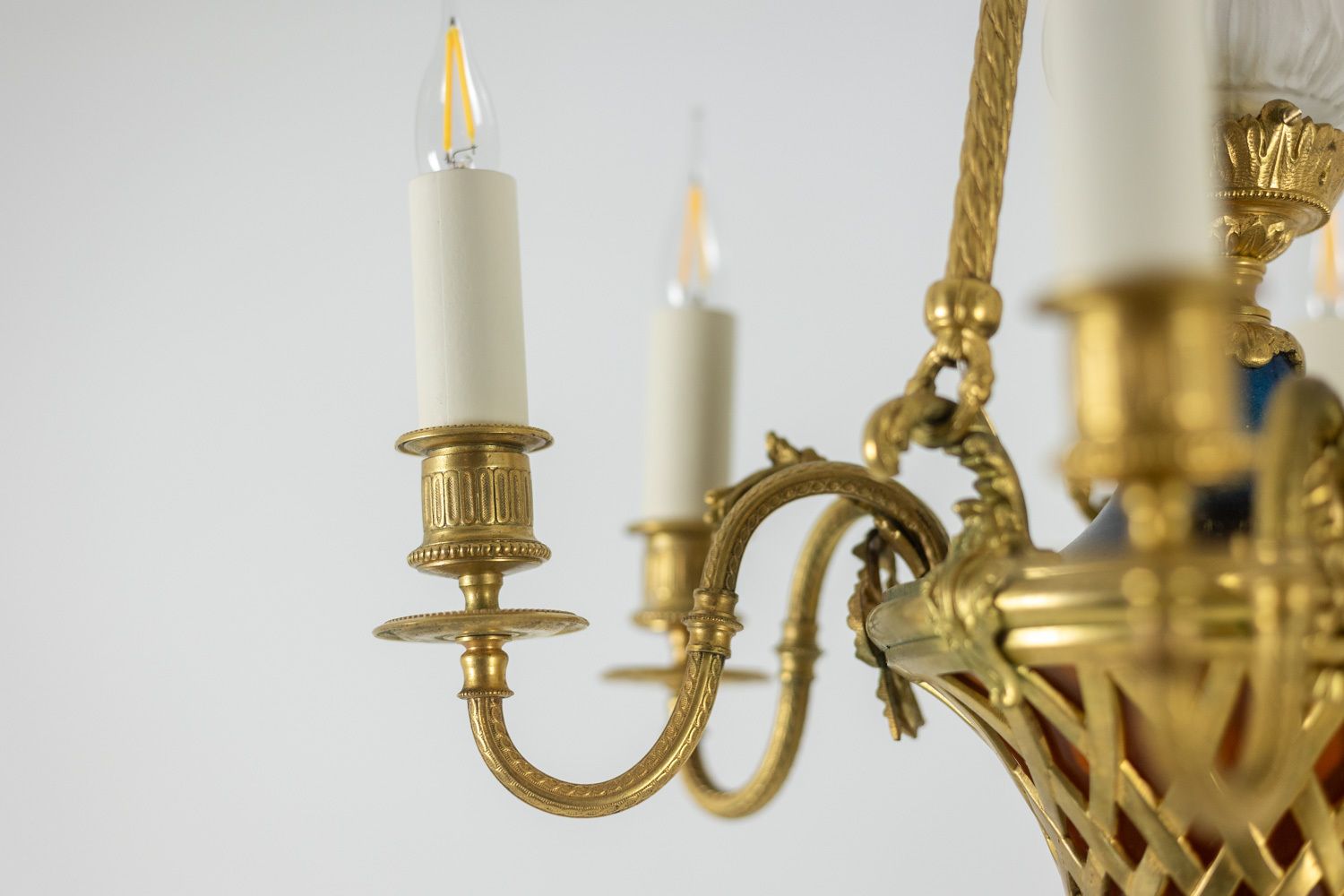 Louis XVI Style Chandelier In Gilded Bronze. Circa 1900. photo vinterior