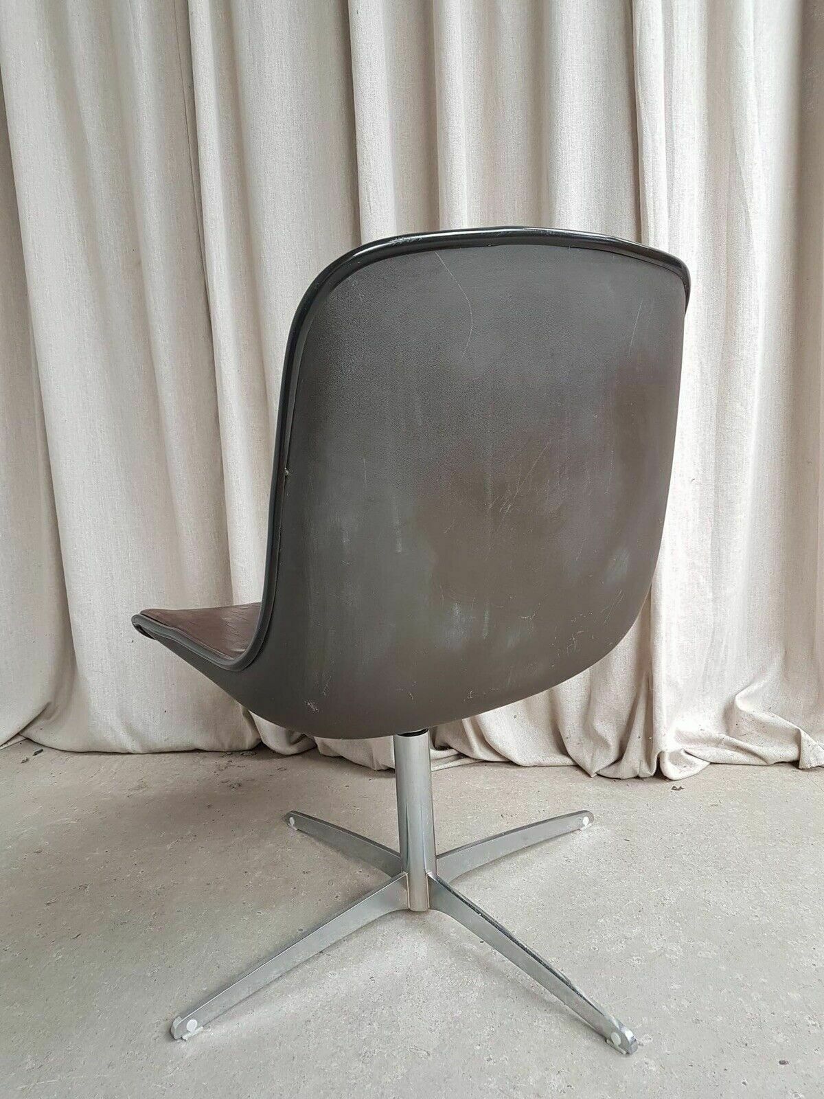 photo buy Vtg Mid Century Modernist Chrome Leather Swivel Chair By Charles Pollock