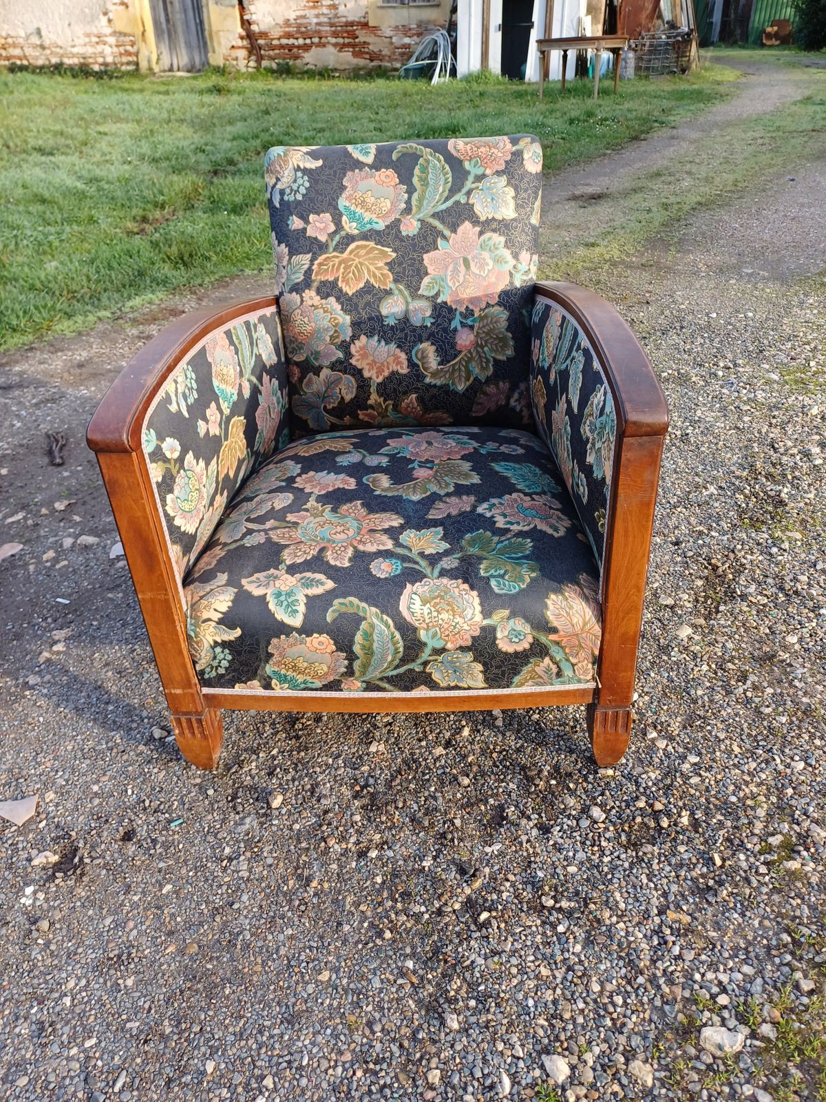 Art Deco Walnut Armchair, 1940s photo vinterior