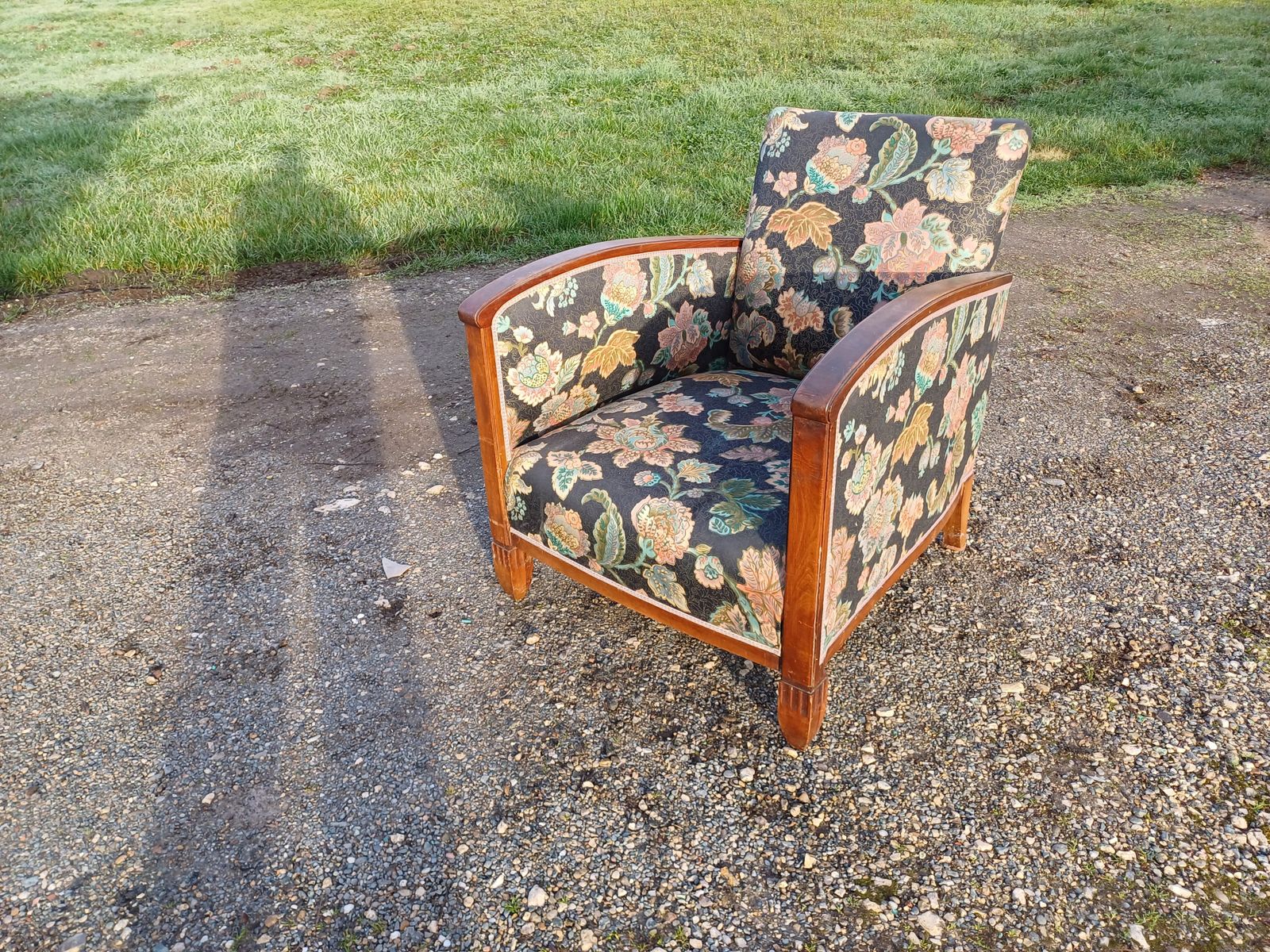 photo vinterior Art Deco Walnut Armchair, 1940s