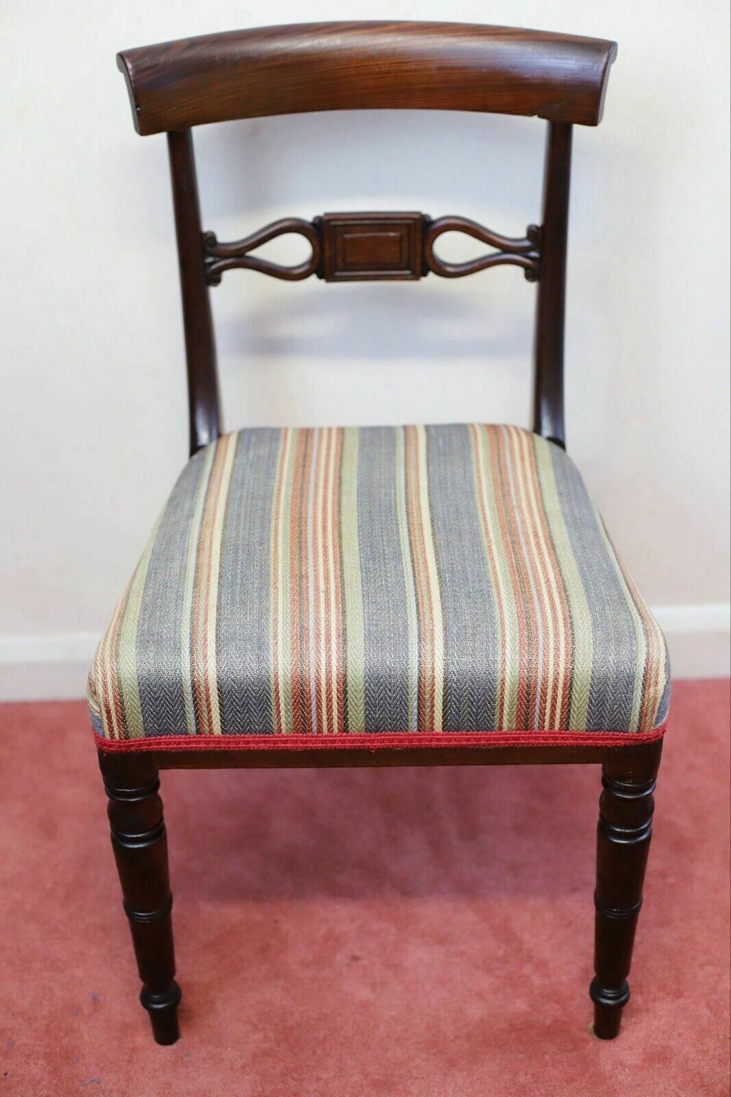 photo vinterior Lovely Set Of Five Victorian Mahogany Bar Back Dining Chairs
