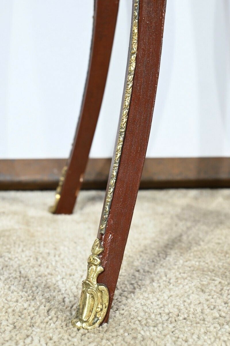 photo vinterior Small Table Louis XV Style – Late 19th Century