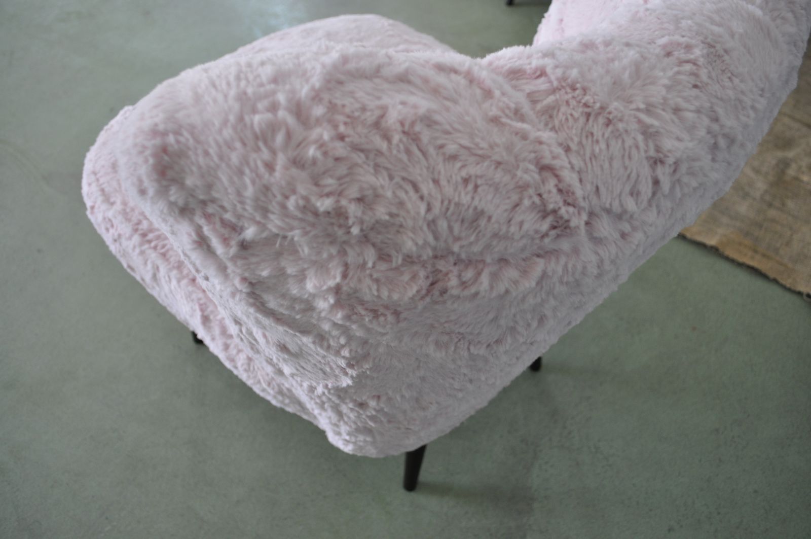 Pair Of Cocktail Chairs Pink Faux Fur photo Furniture