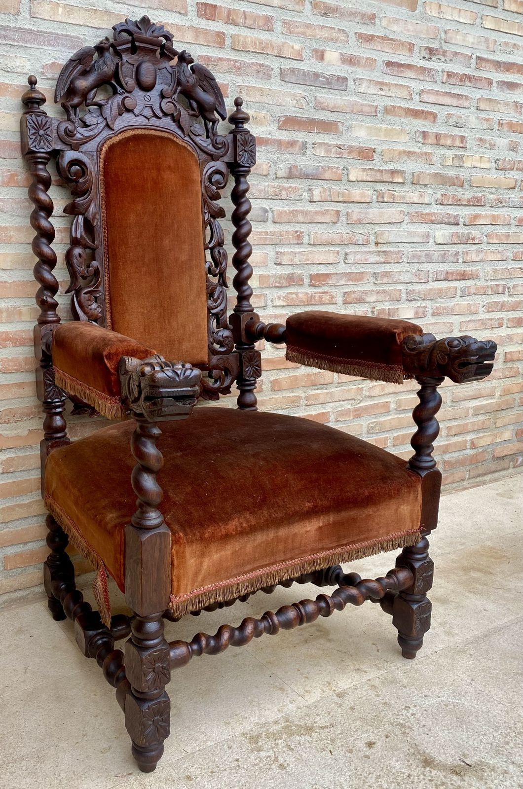19th Century French Carved Walnut Throne Chair photo 1330.0