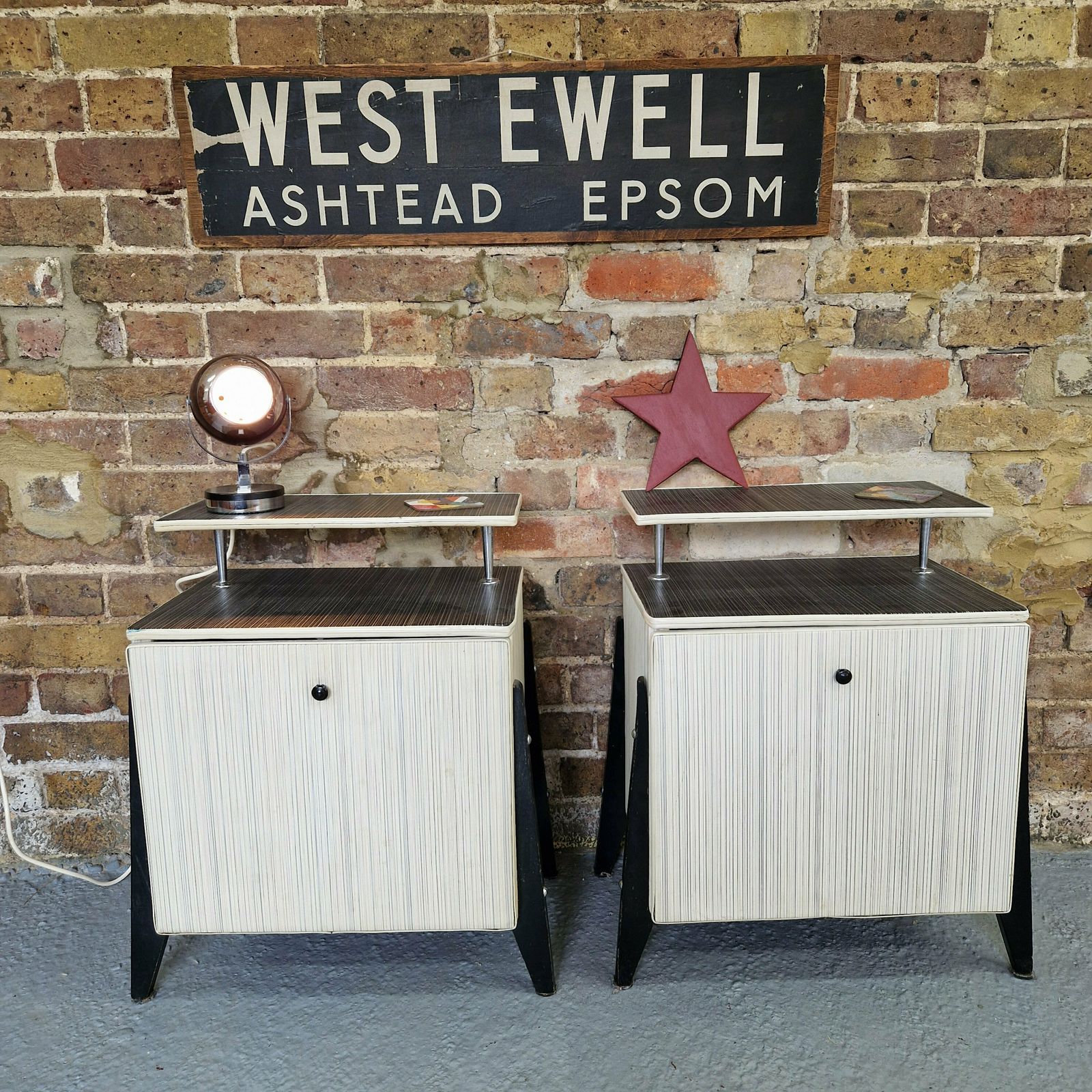 Pair Of Mid Century Atomic Bedside Cabinets Nightstands photo 295.0