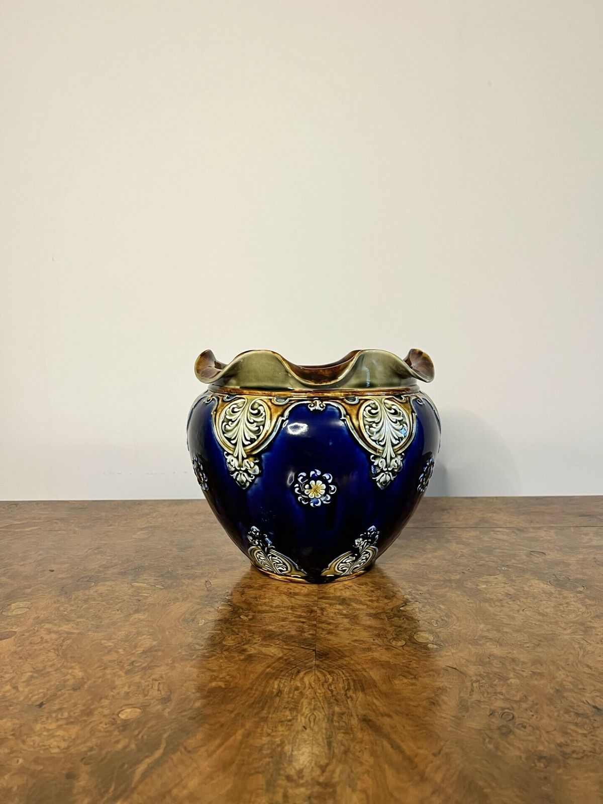 Wonderful Antique Quality Doulton Lambeth Jardiniere