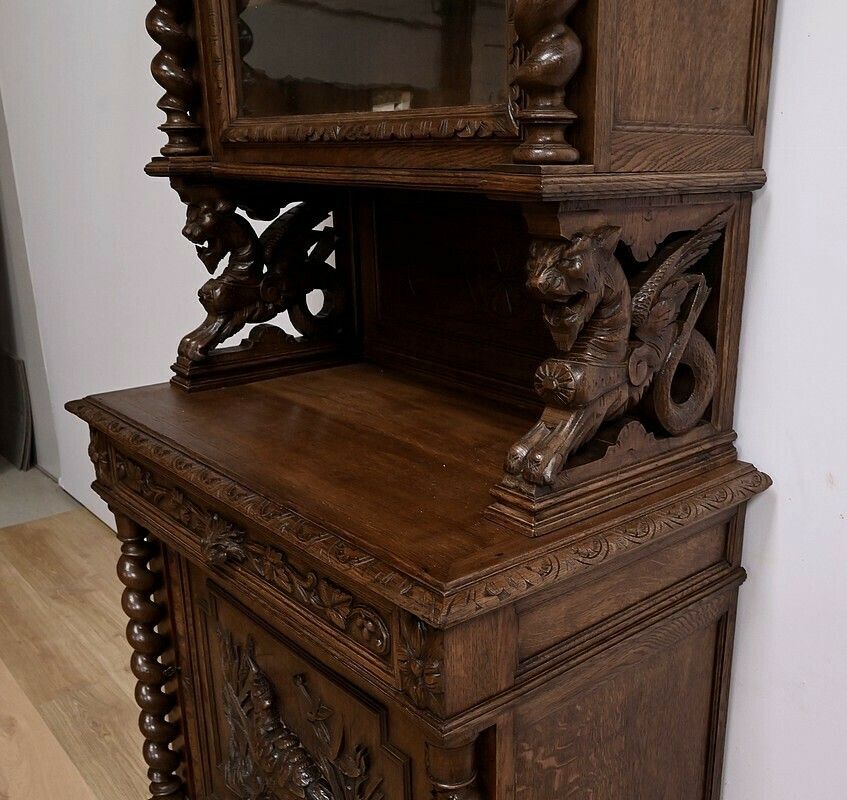photo buy Narrow Oak Display Cabinet, Louis XIII Style – Late 19th Century