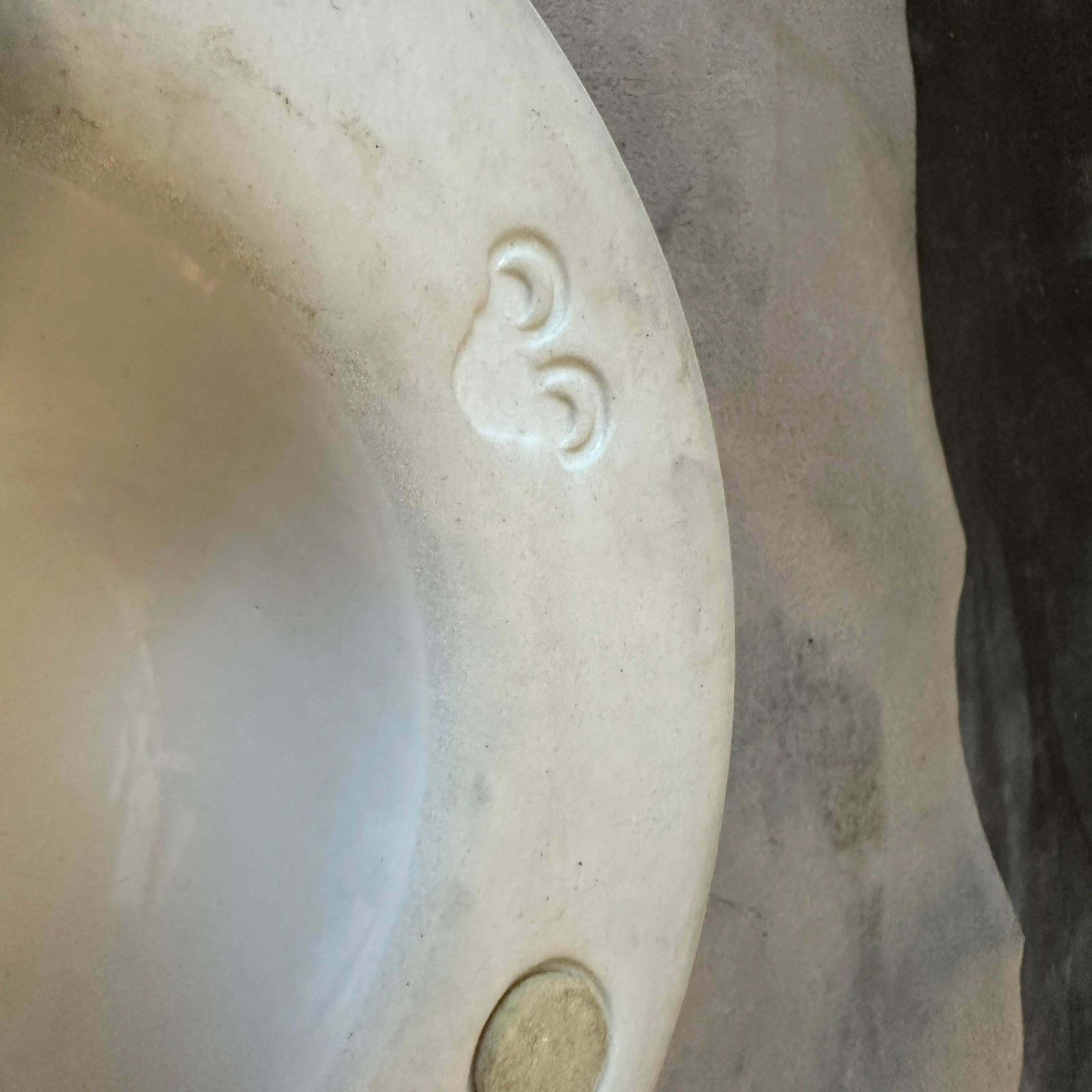1970s Iconic Modernist White Ceramic Ashtray By Mangiarotti For F.Lli Brambilla photo vinterior